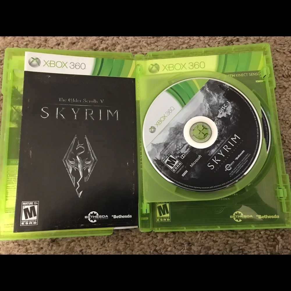 XBOX 360 Skyrim video game